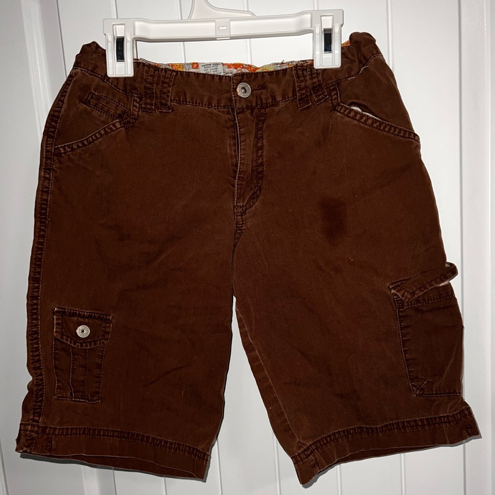 Cute brown shorts.